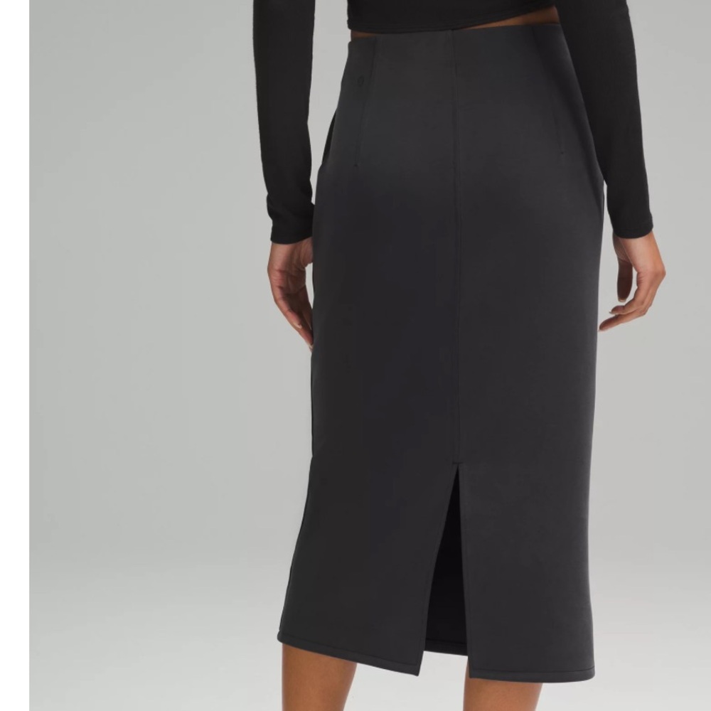 Lululemon - Picture 2 of 6